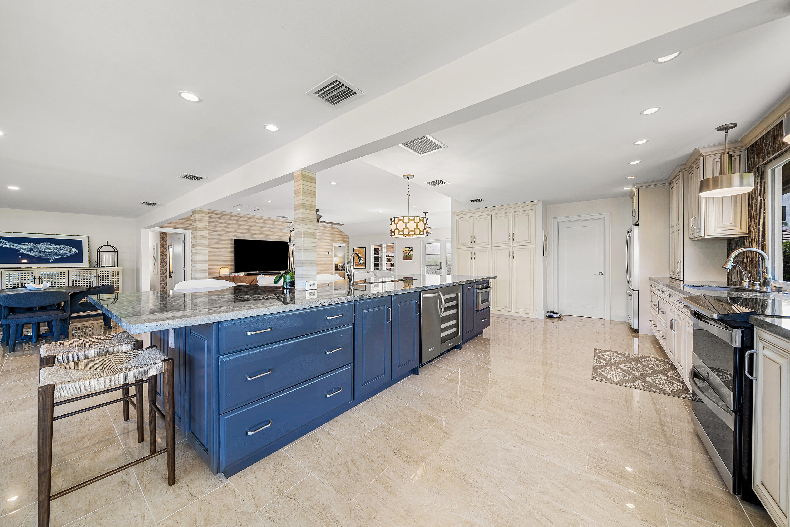 DELRAY DUNES GARDEN VILLAS CONDO - Residential