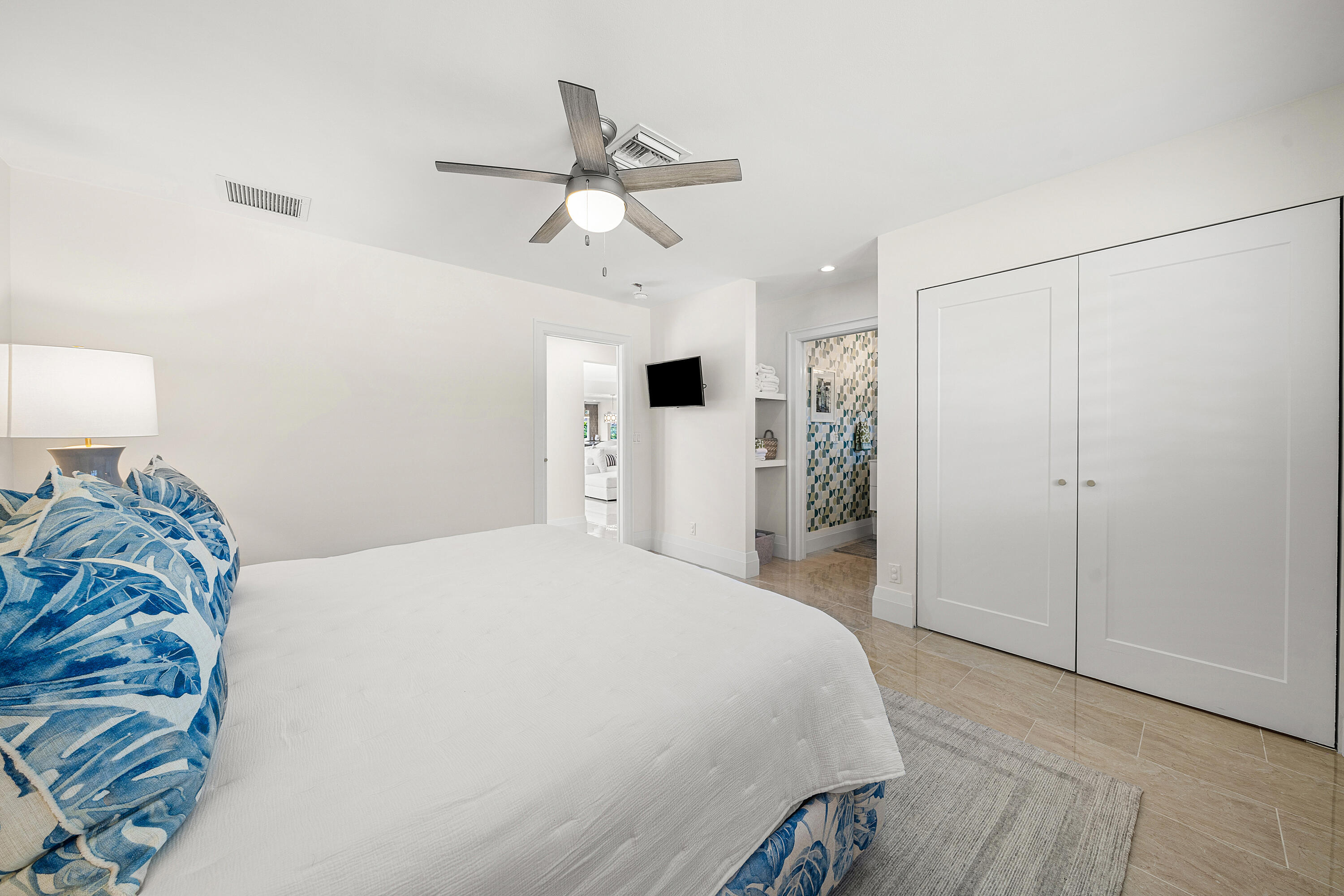 DELRAY DUNES GARDEN VILLAS CONDO - Residential