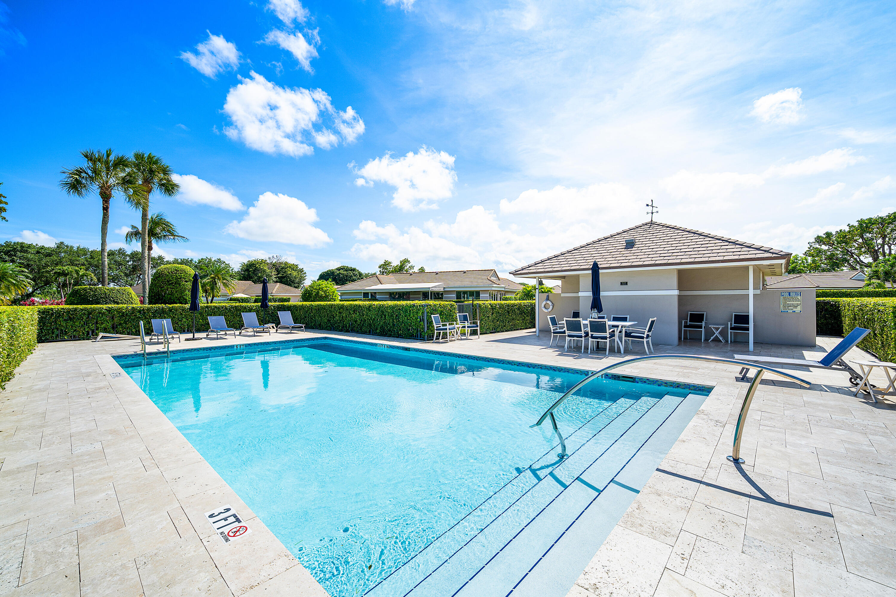 DELRAY DUNES GARDEN VILLAS CONDO - Residential