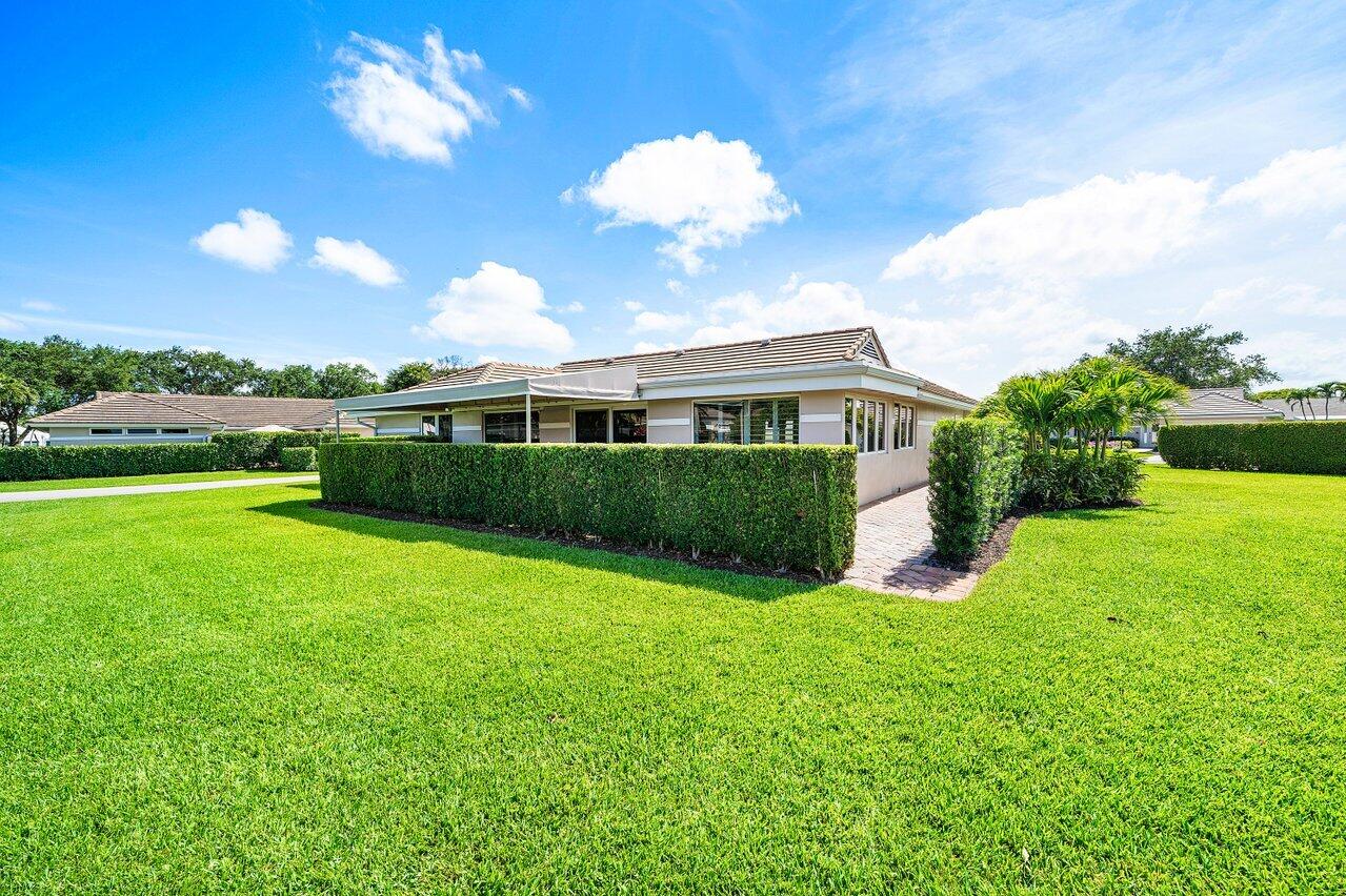 DELRAY DUNES GARDEN VILLAS CONDO - Residential