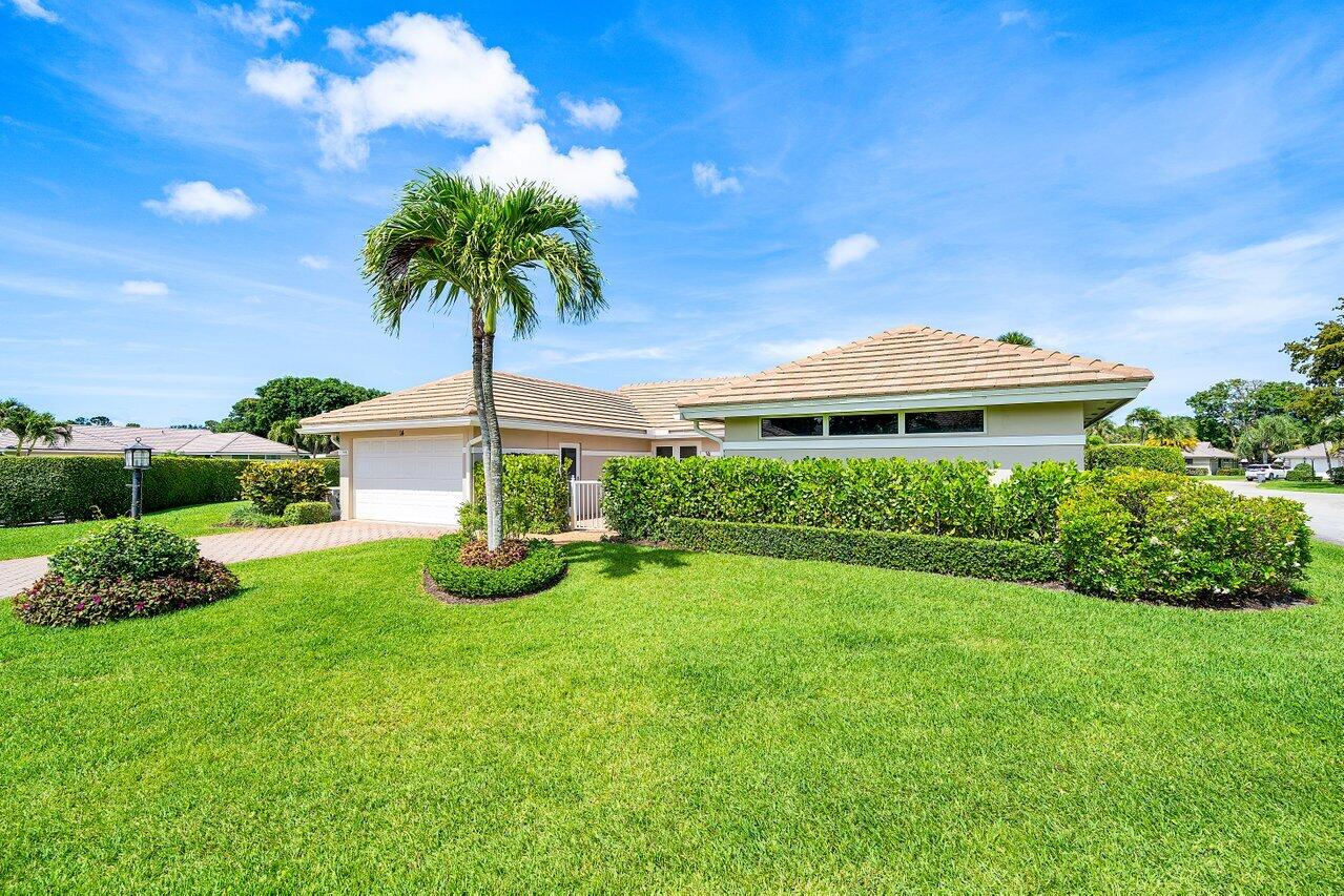 11609 N Lake Drive 14 Garden