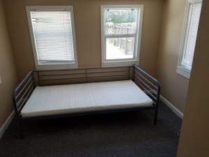 CROISSANT PARK - Residential Lease