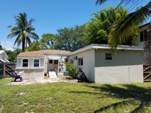 CROISSANT PARK - Residential Lease