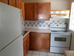 CROISSANT PARK - Residential Lease