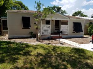 CROISSANT PARK - Residential Lease