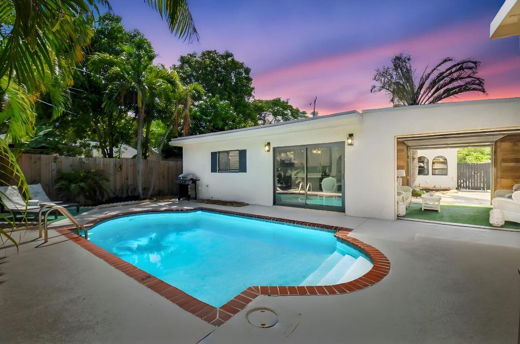 Photo of 705 Colonial Road, West Palm Beach, FL 33405 (MLS # R11158993)