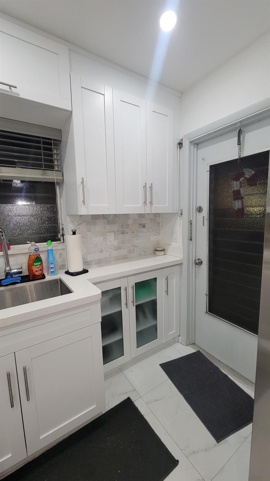 Suburbanite Condo - Residential Lease