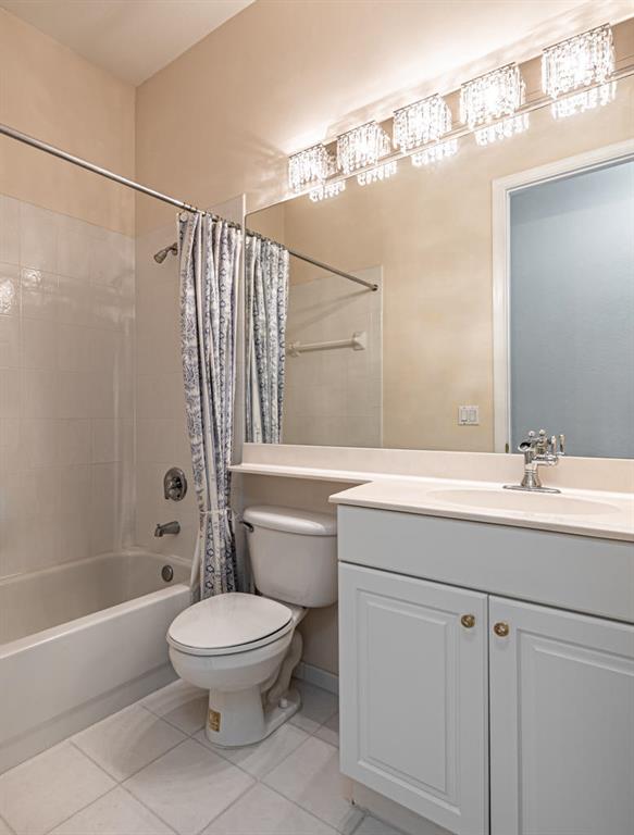 VENETIAN ISLES - Residential