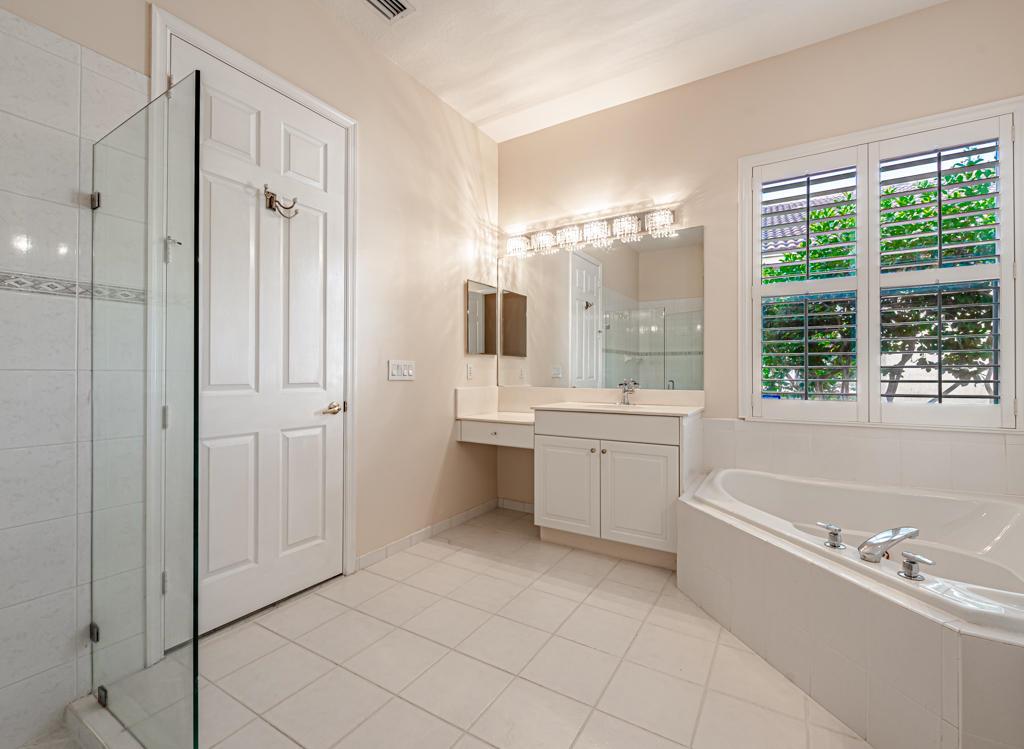 VENETIAN ISLES - Residential