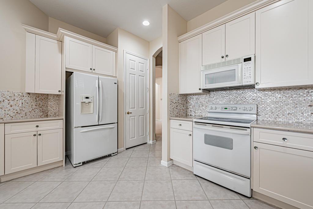 VENETIAN ISLES - Residential