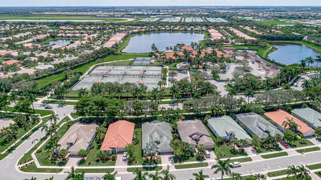 VENETIAN ISLES - Residential