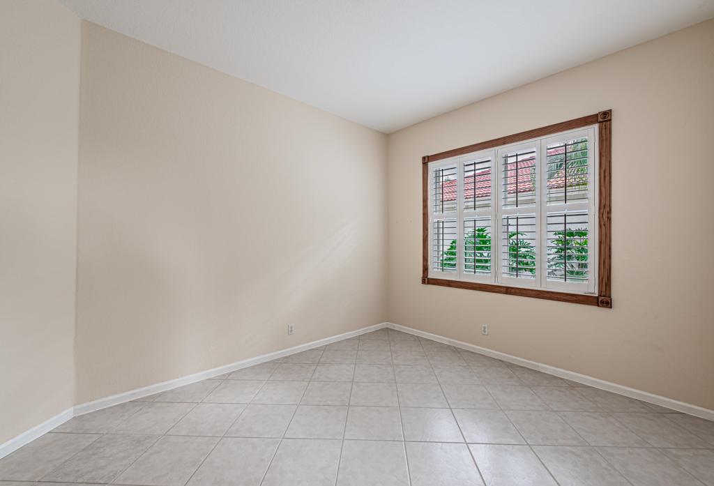 VENETIAN ISLES - Residential