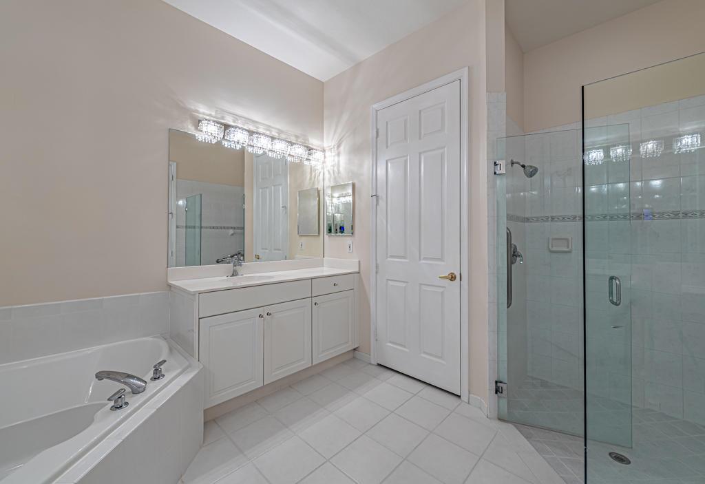 VENETIAN ISLES - Residential