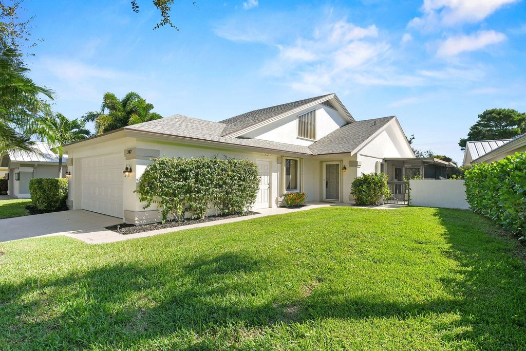 Photo of 247 Ridge Road, Jupiter, FL 33477 (MLS # R11100722)