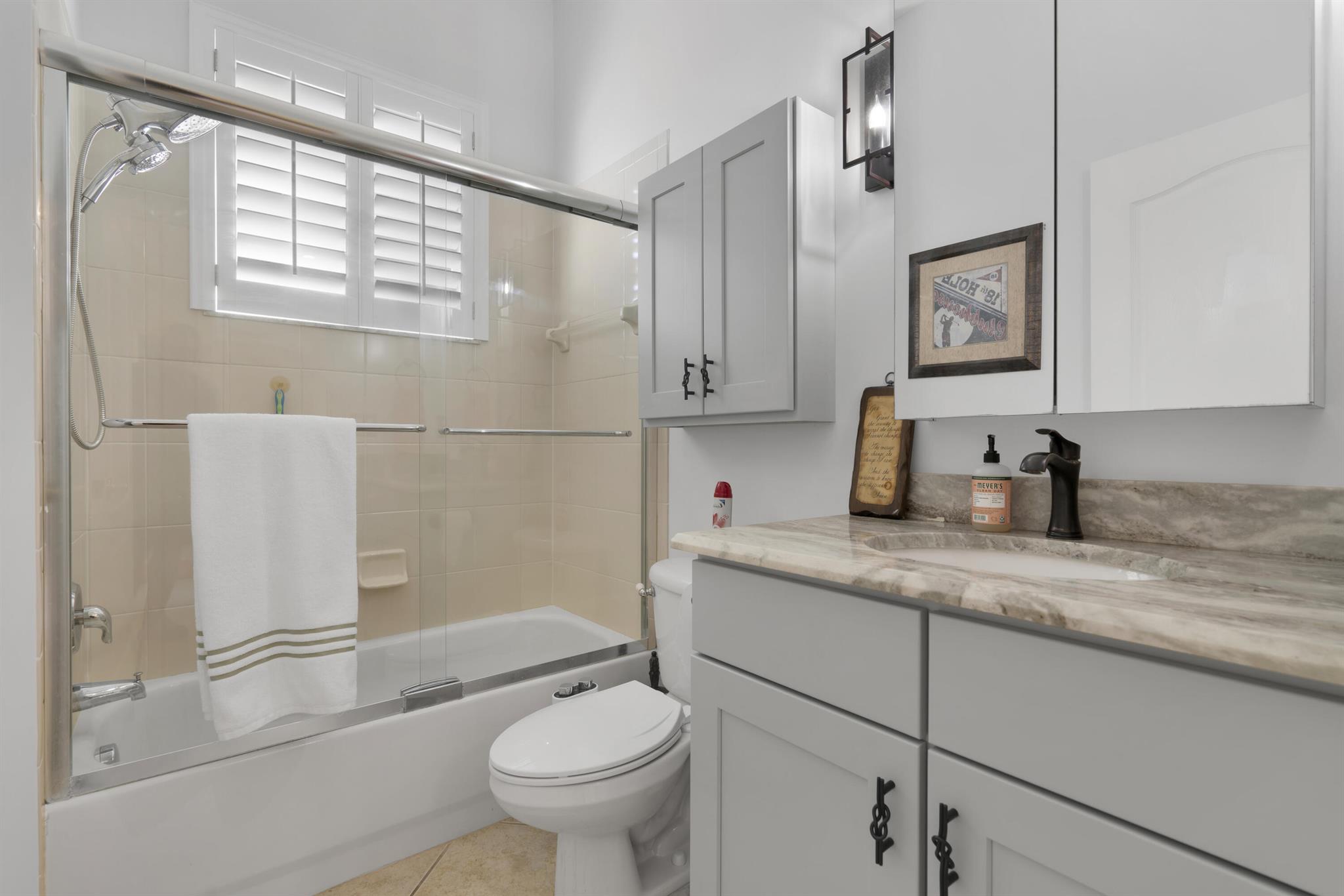 PORTOFINO SHORES PHASE TW - Residential