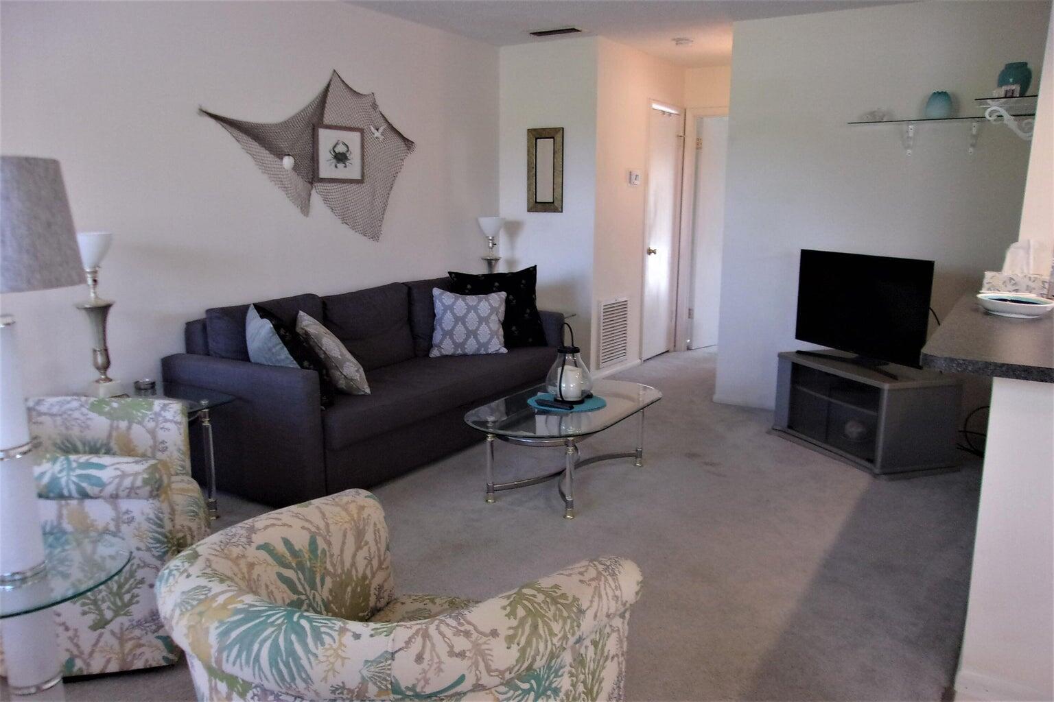 VISTA DEL LAGO CONDO - Residential Lease