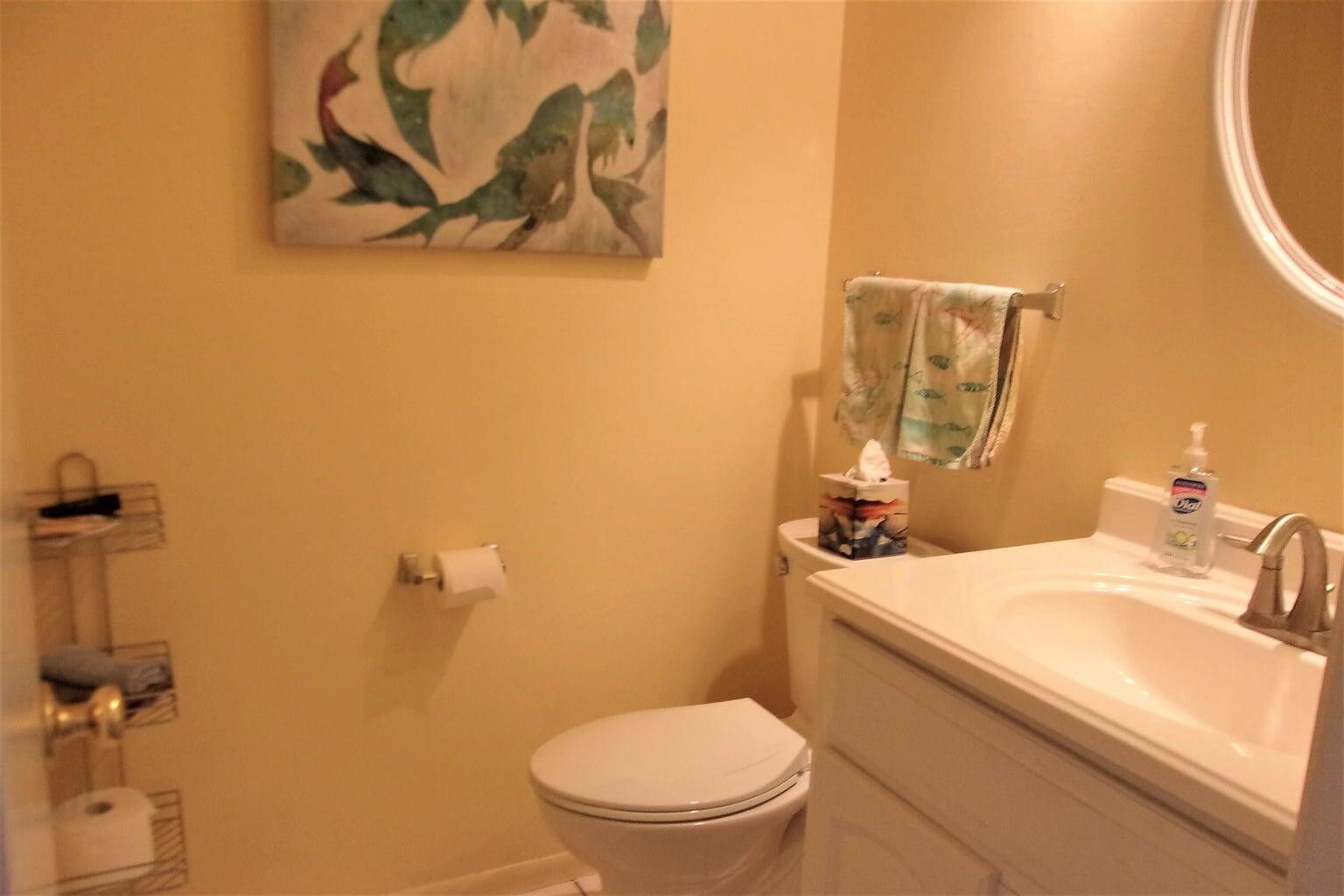 VISTA DEL LAGO CONDO - Residential Lease