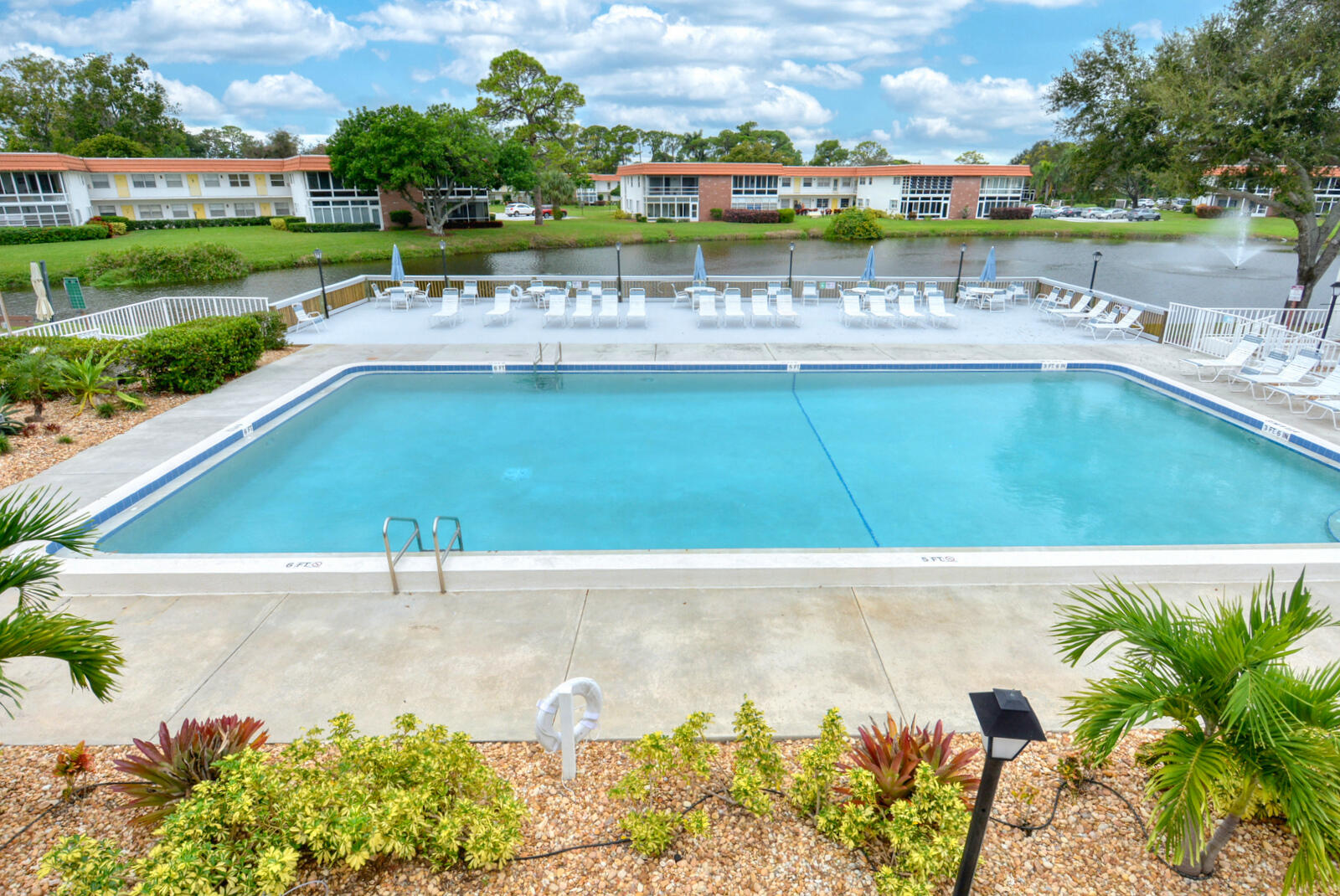 VISTA DEL LAGO CONDO - Residential Lease