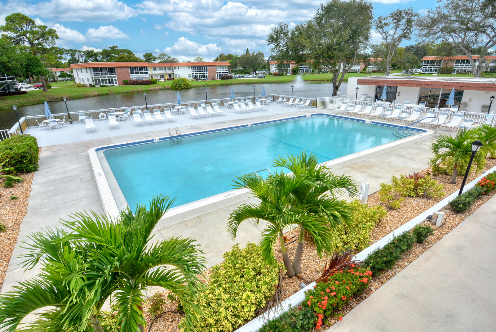 VISTA DEL LAGO CONDO - Residential Lease