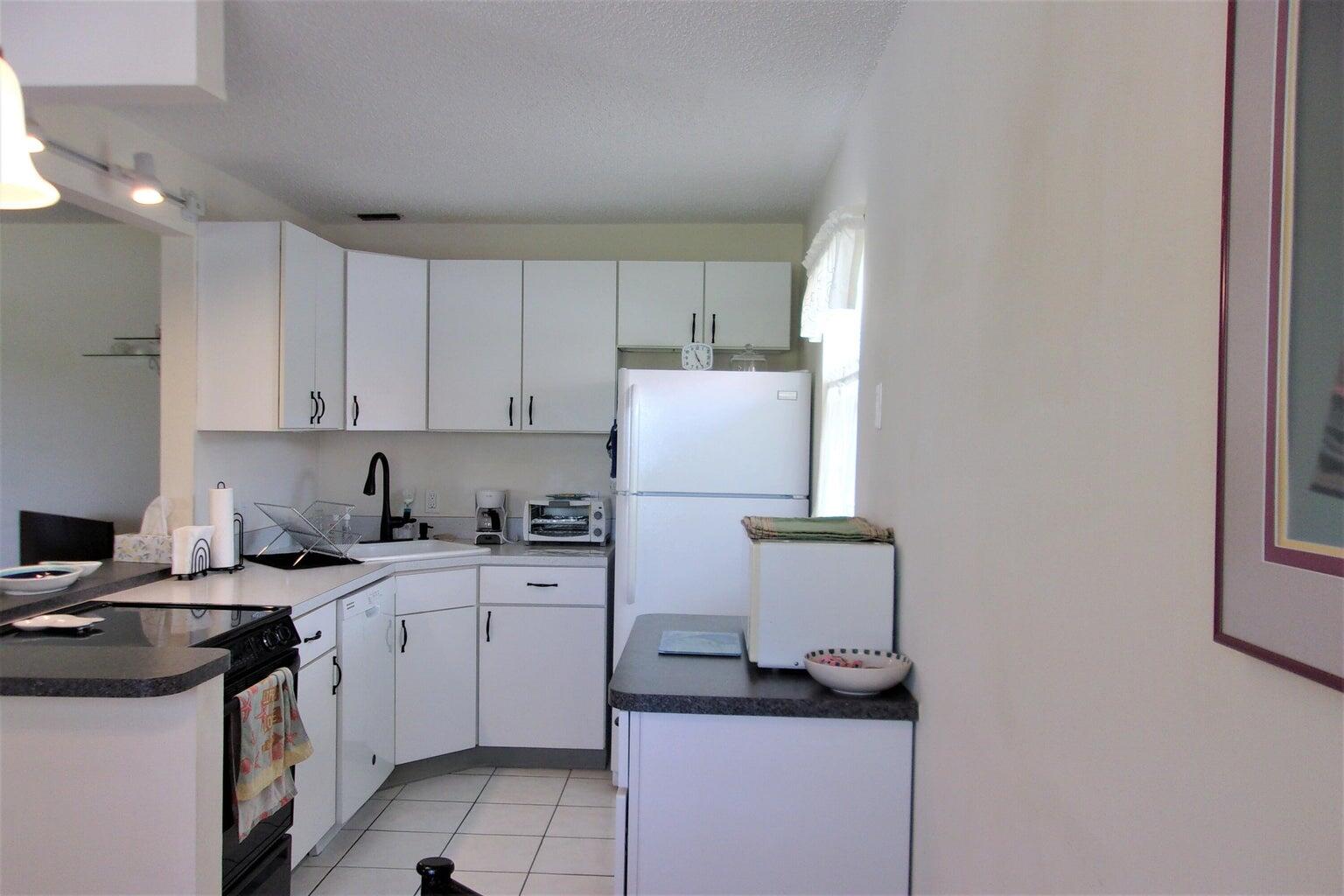 VISTA DEL LAGO CONDO - Residential Lease