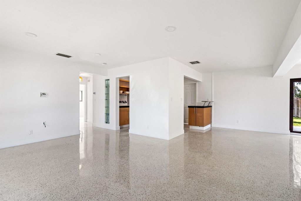 Photo of 2799 NE 25th Terrace, Boca Raton, FL 33431 (MLS # R11012347)