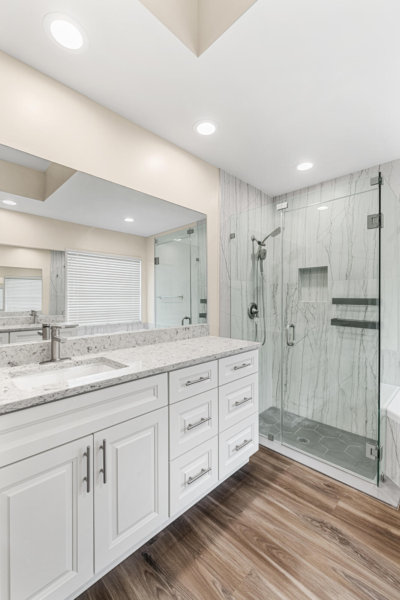 ORANGE POINT TR B - Residential Lease