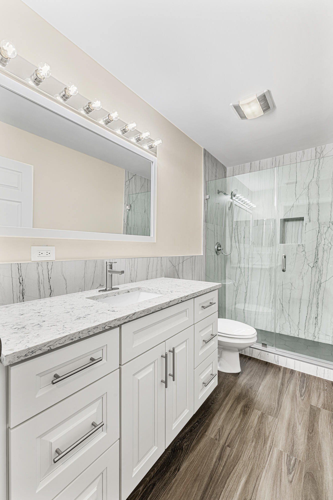 ORANGE POINT TR B - Residential Lease