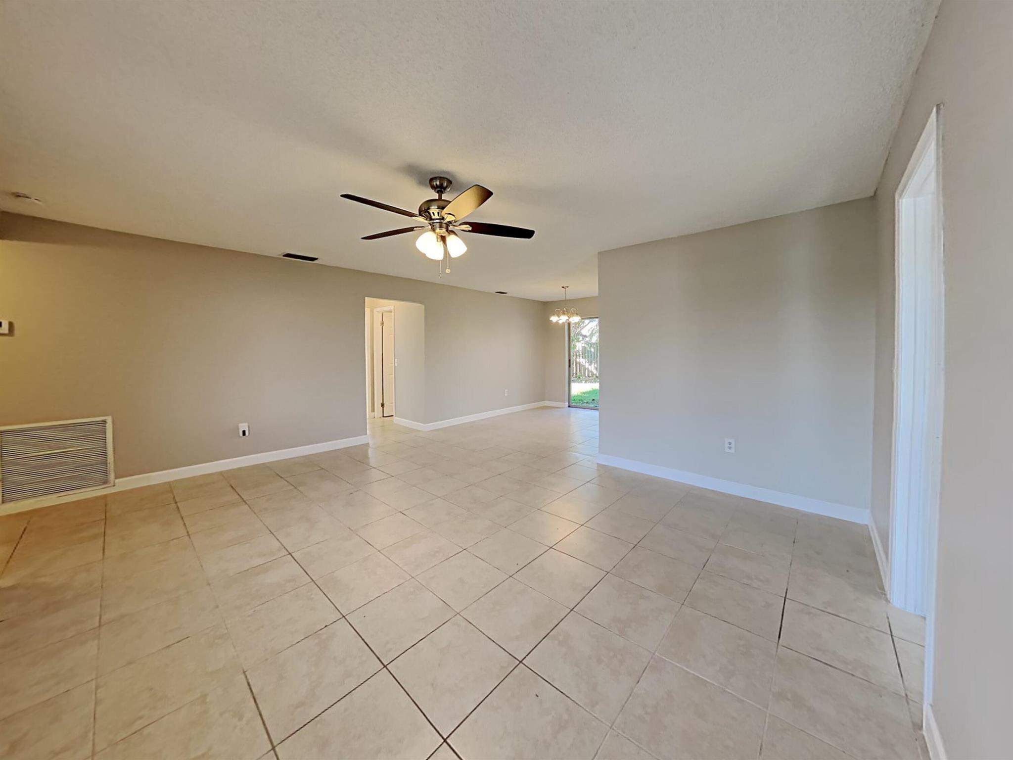 SUNRISE GOLF VILLAGE SEC - Residential Lease