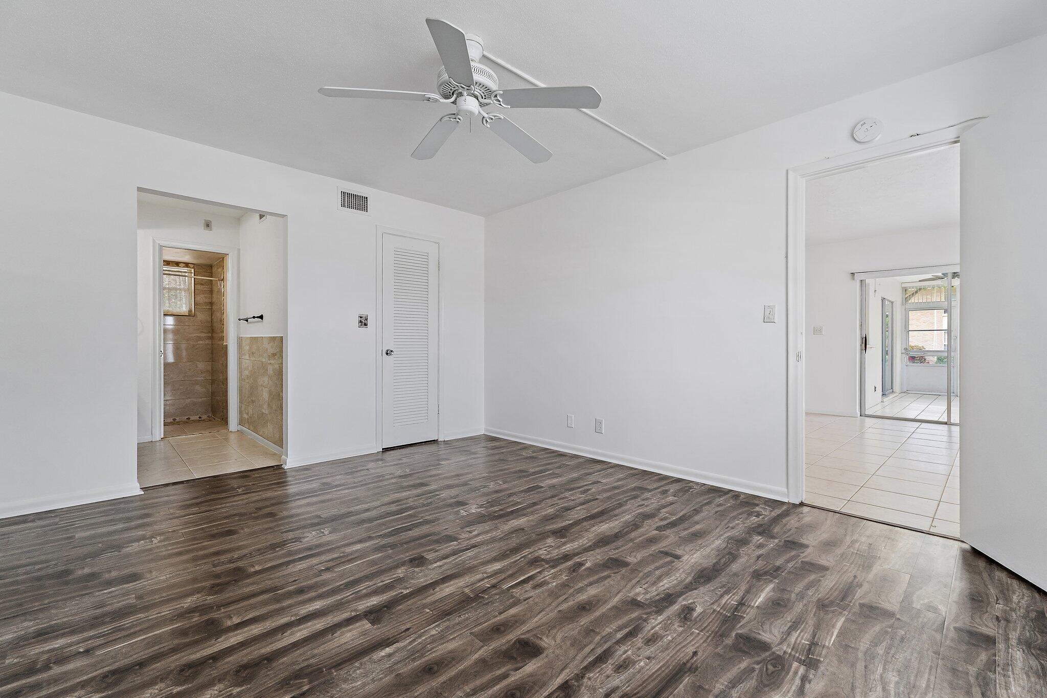 TAMBERLANE 4 CONDO - Residential