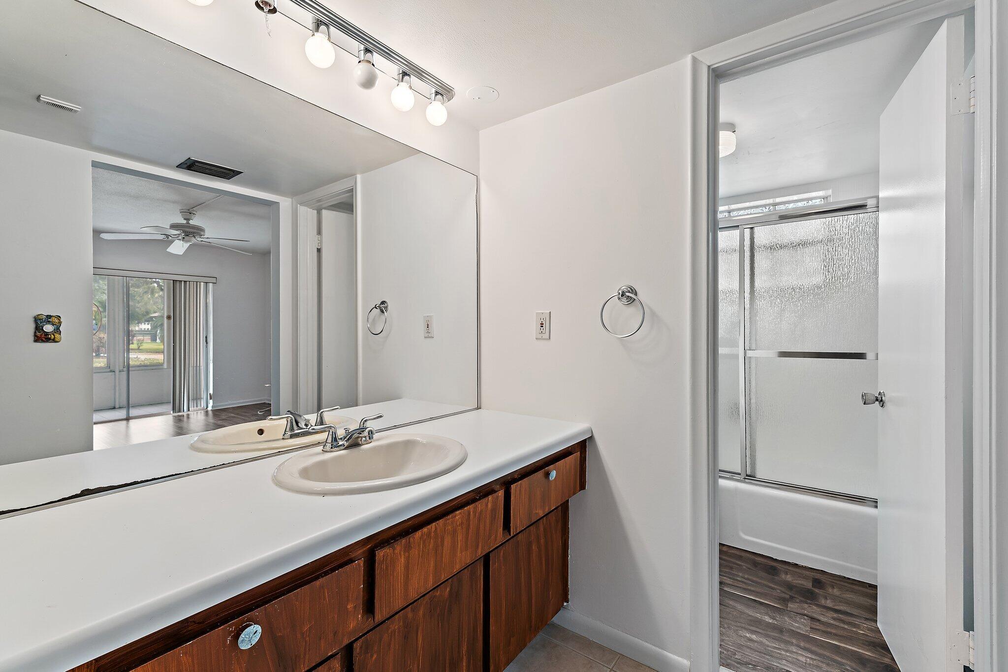 TAMBERLANE 4 CONDO - Residential