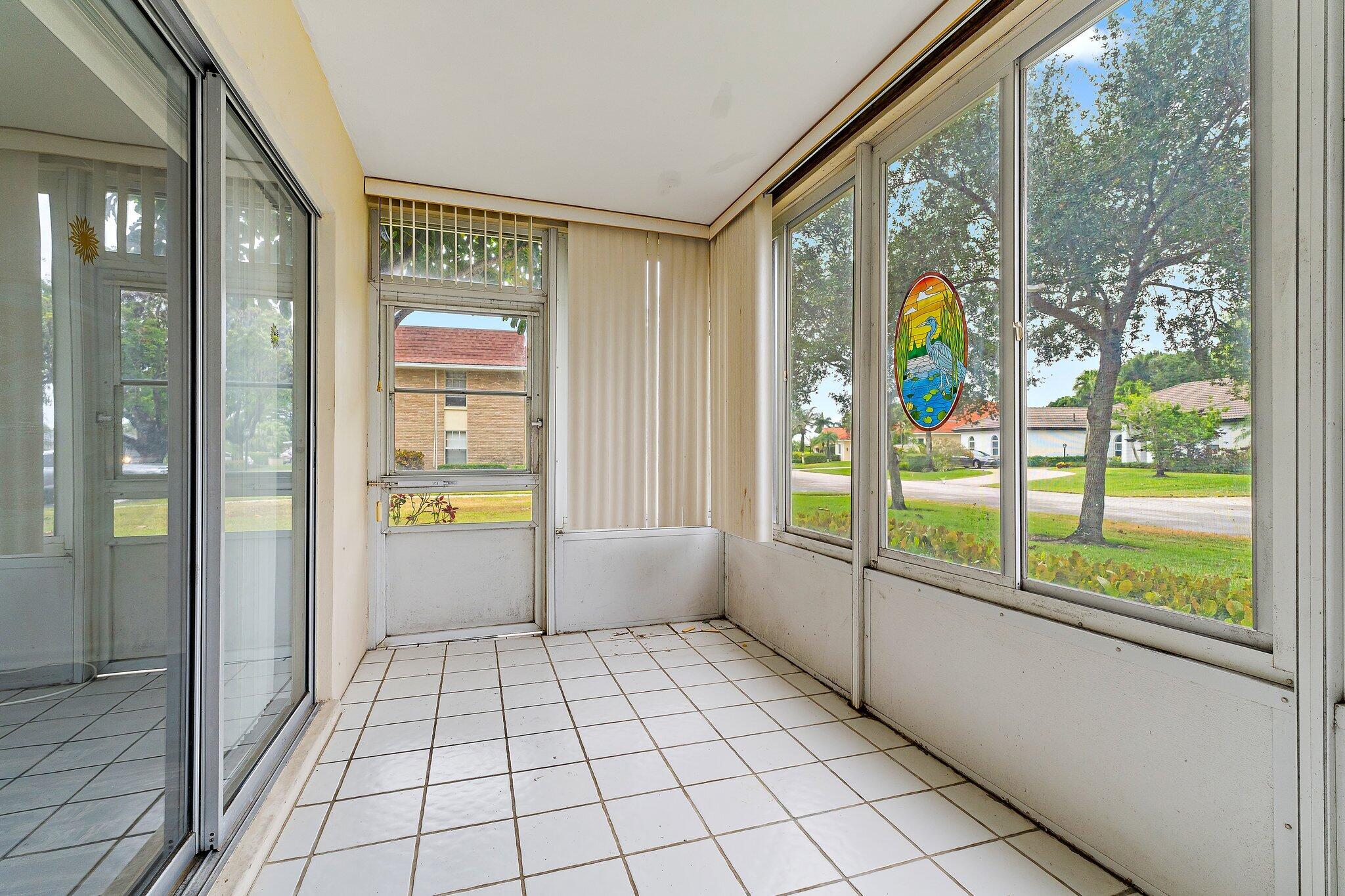 TAMBERLANE 4 CONDO - Residential