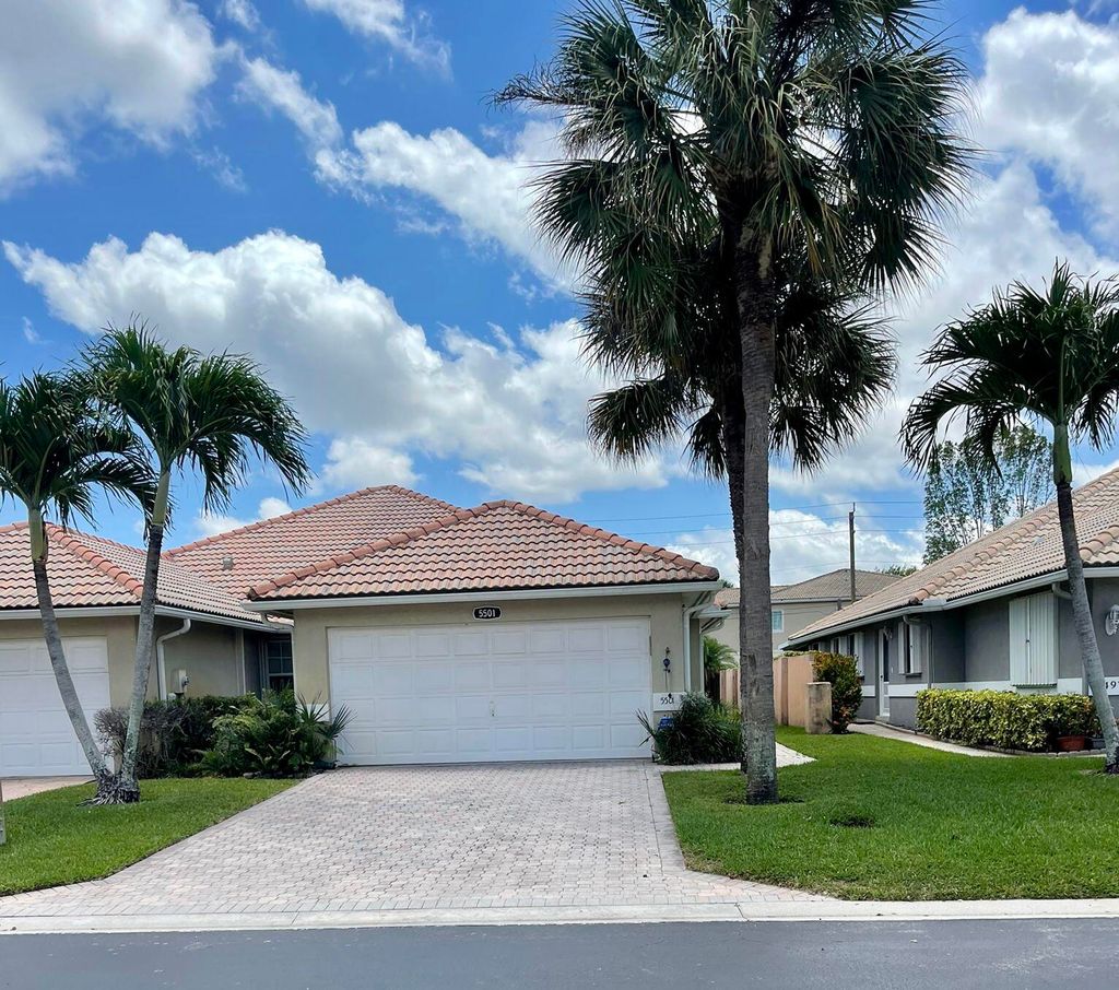 Photo of 5501 Grande Palm Circle, Delray Beach, FL 33484 (MLS # R10798015)