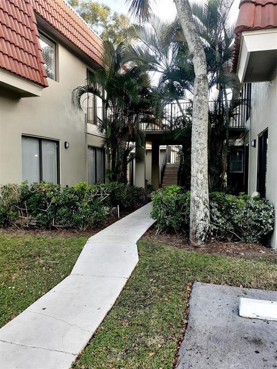 Beautiful apartment for rent , great location in Coral Springs close to everywhere , this is a nice 2/1 condo with water view , washer and dryer in the unit , easy to show , the property in vacant, lock box , score credit 620