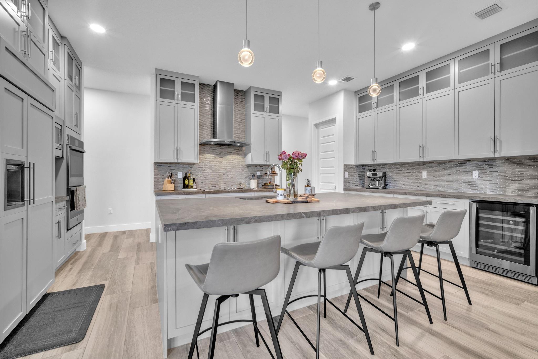 Sierra Estates 172-150 B - Residential