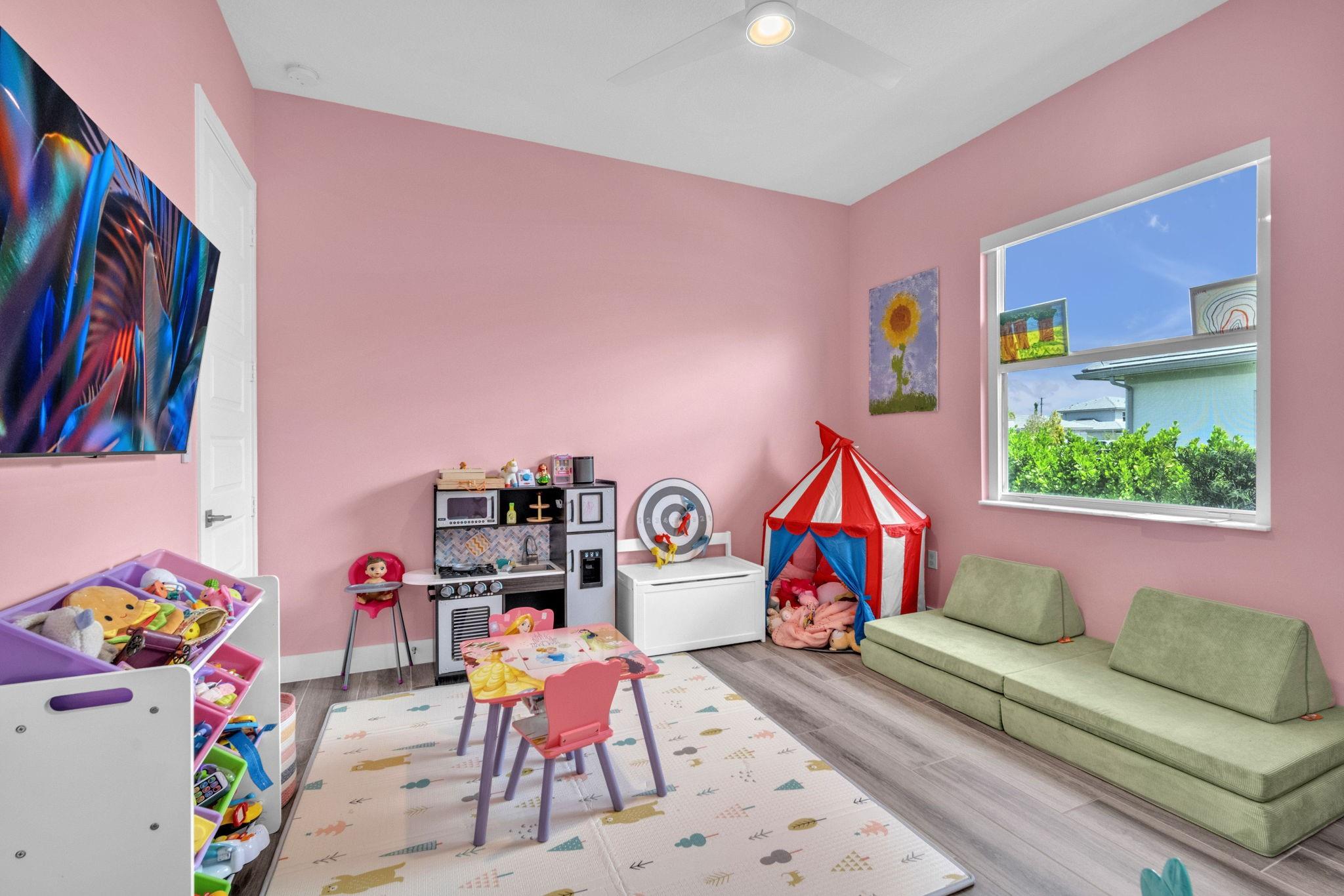 Sierra Estates 172-150 B - Residential