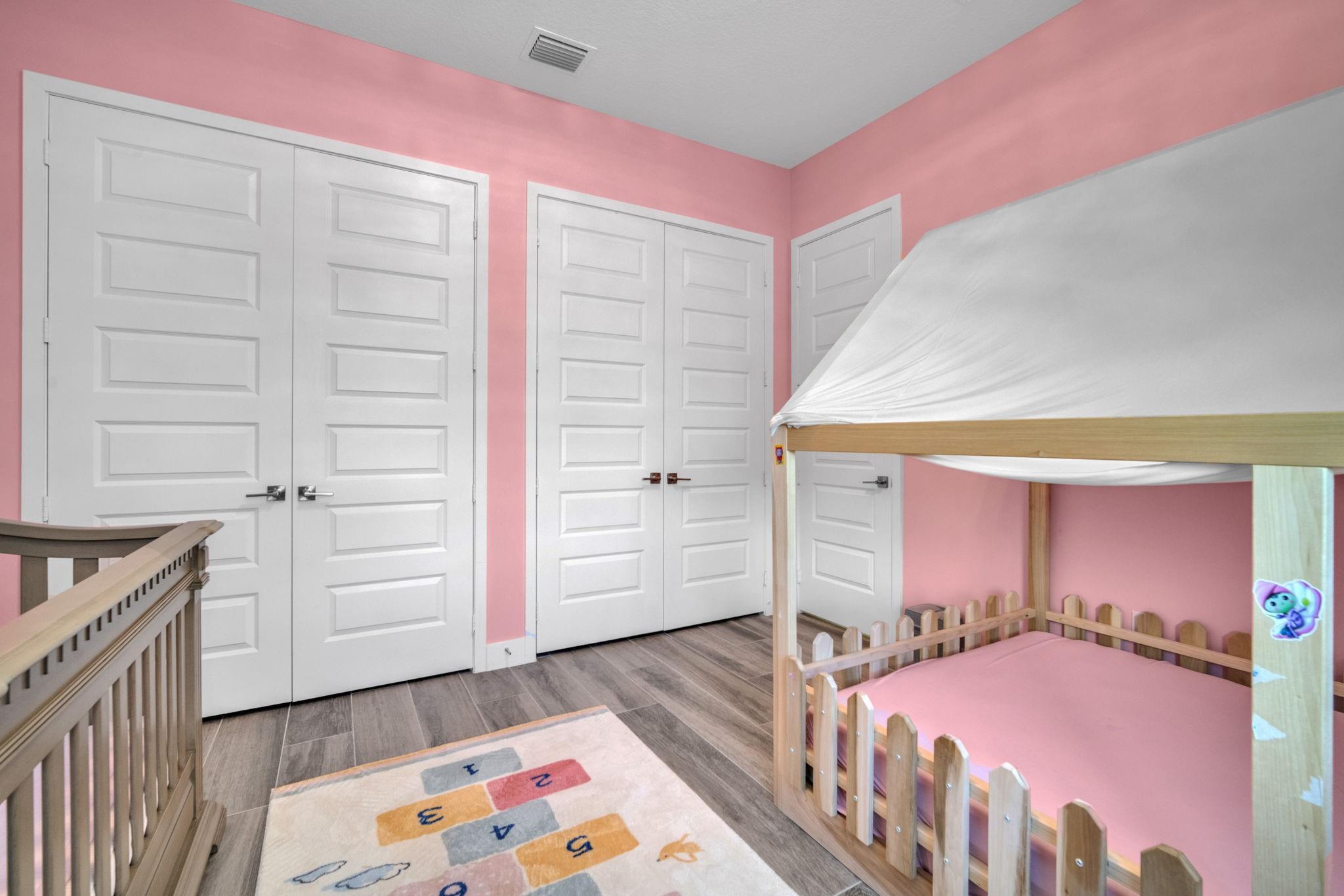 Sierra Estates 172-150 B - Residential