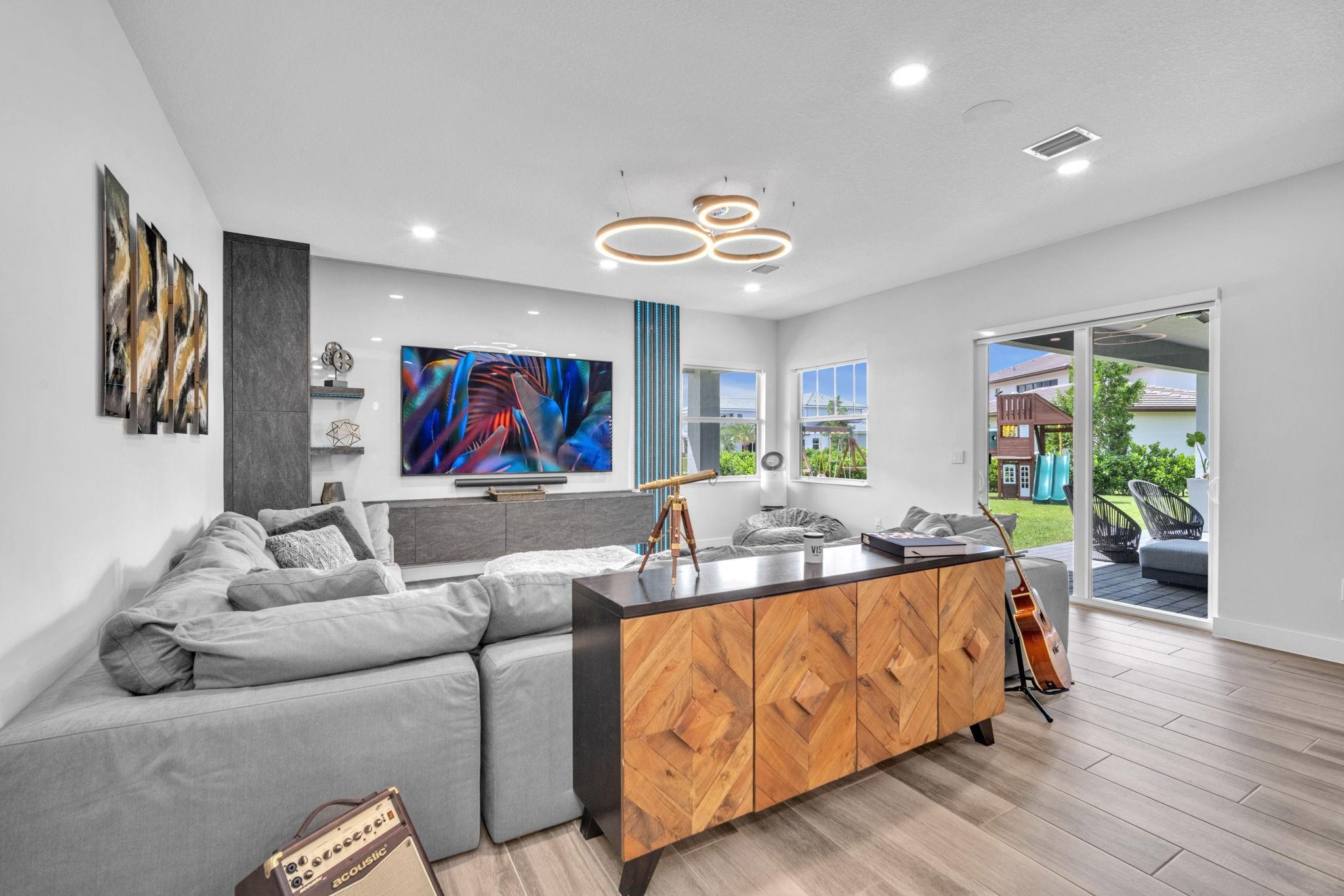 Sierra Estates 172-150 B - Residential