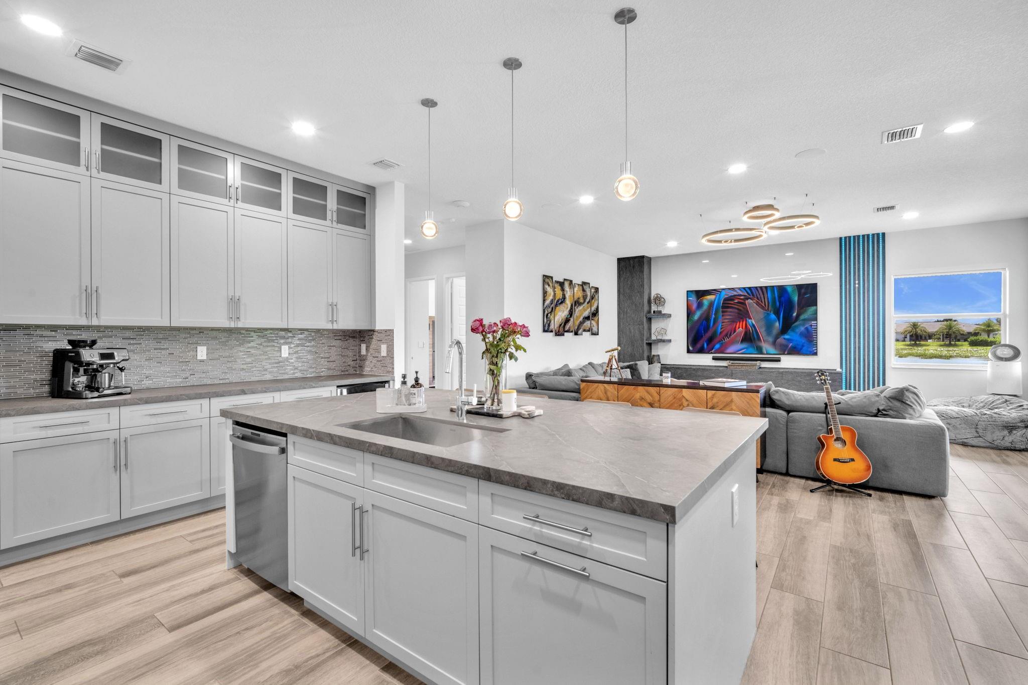 Sierra Estates 172-150 B - Residential