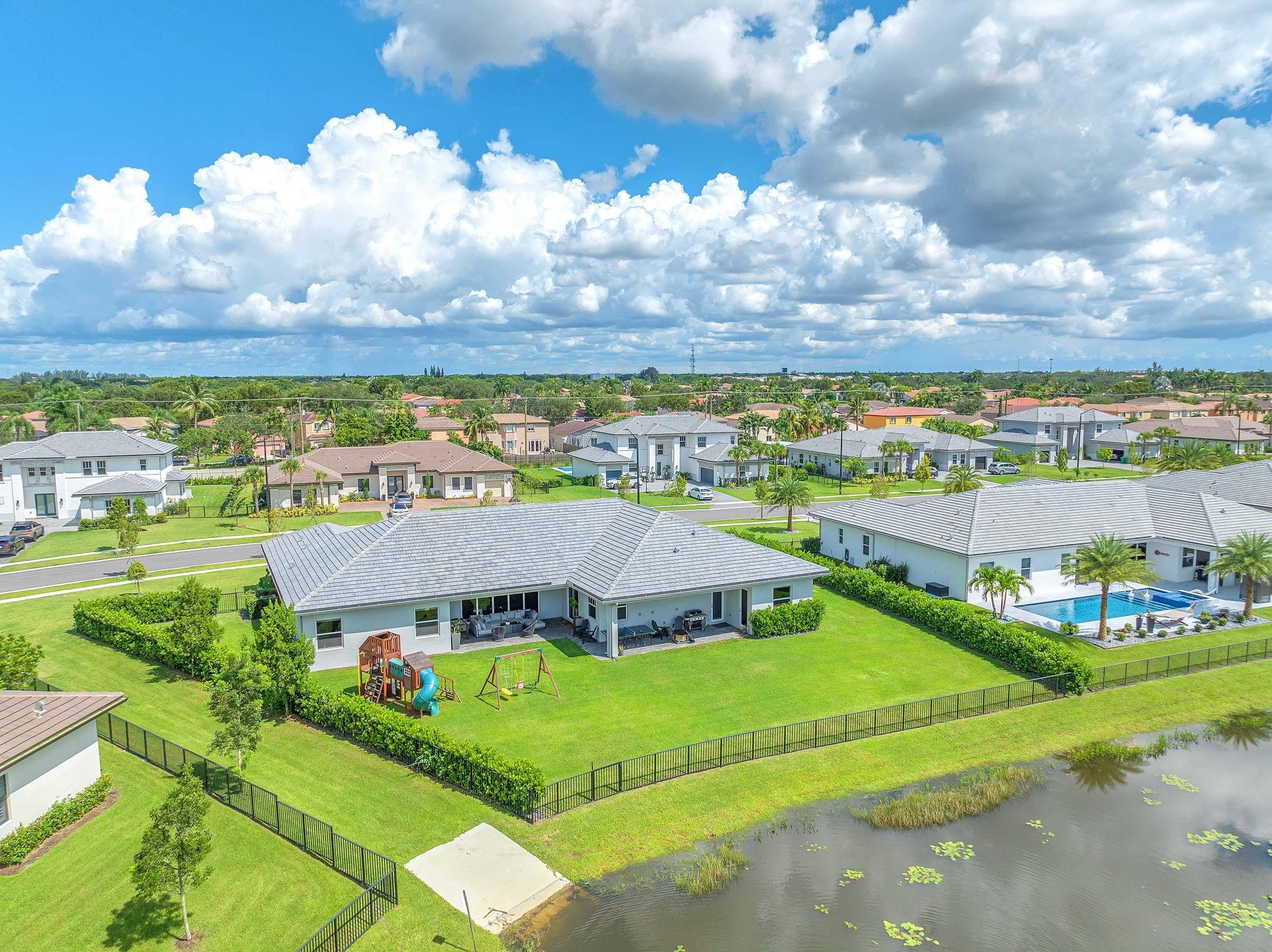 Sierra Estates 172-150 B - Residential