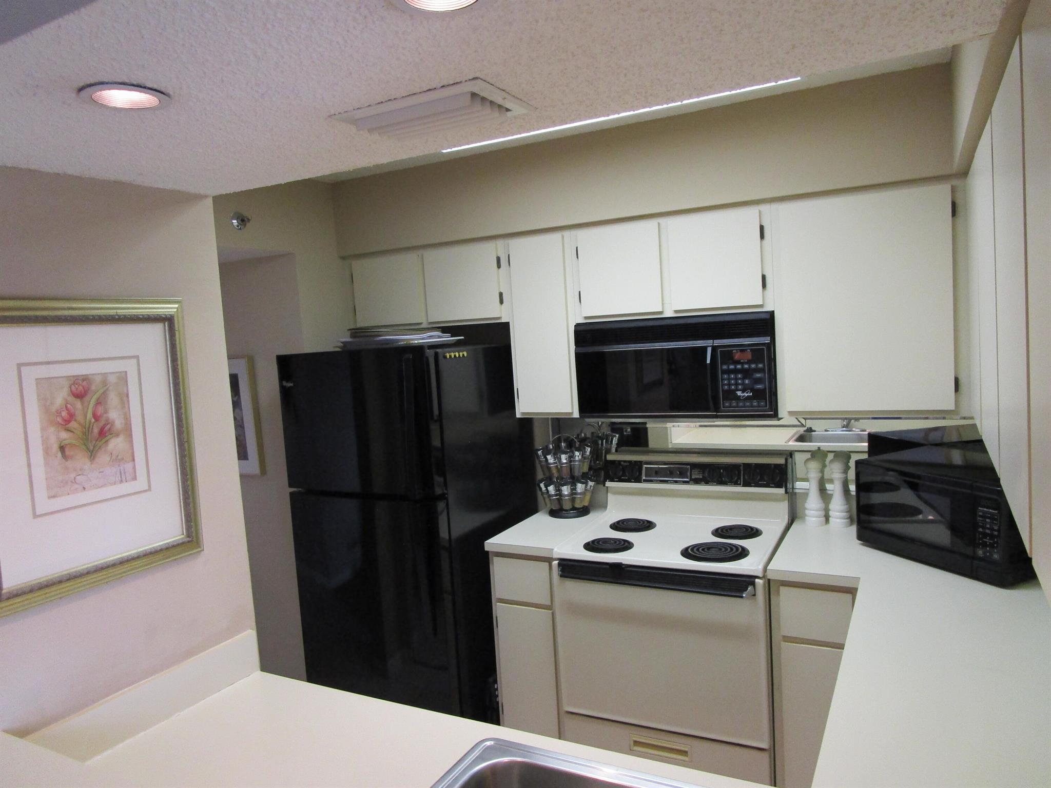 2238 N Cypress Bend Drive 804