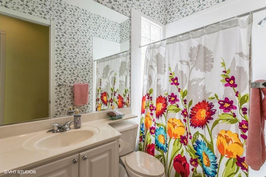ISLES AT PALM BEACH GARDENS - Residential