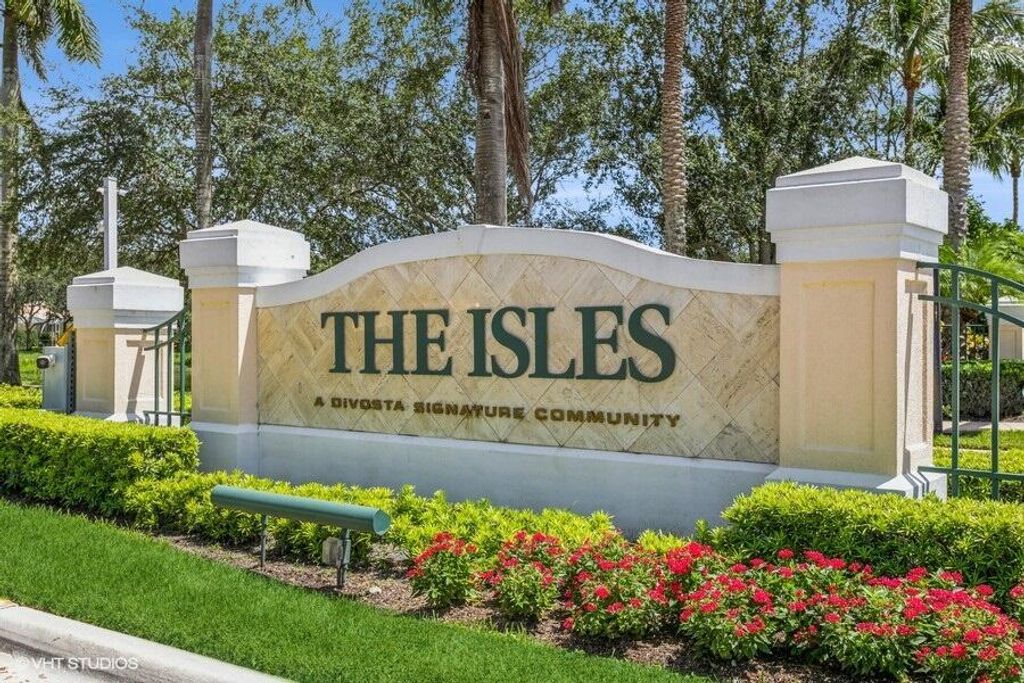 Photo of 170 Euphrates Circle, Palm Beach Gardens, FL 33410 (MLS # B26032463)