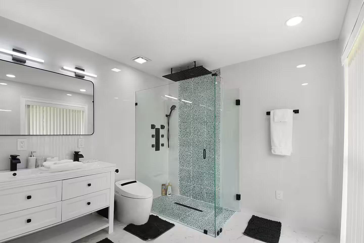 PINEWOOD EAST OF WELLINGTON - Residential Lease