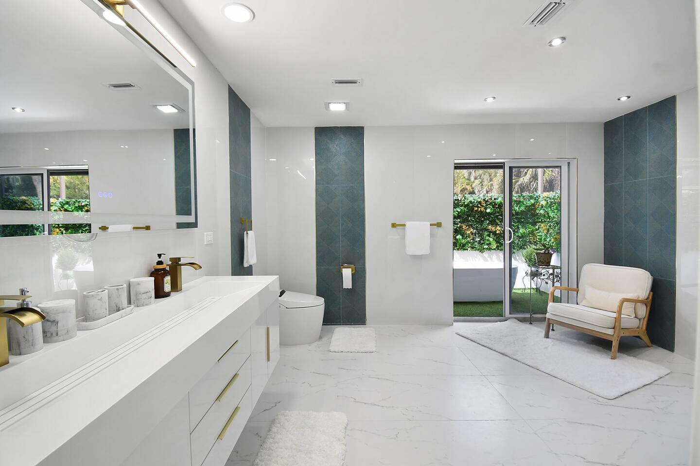 PINEWOOD EAST OF WELLINGTON - Residential Lease