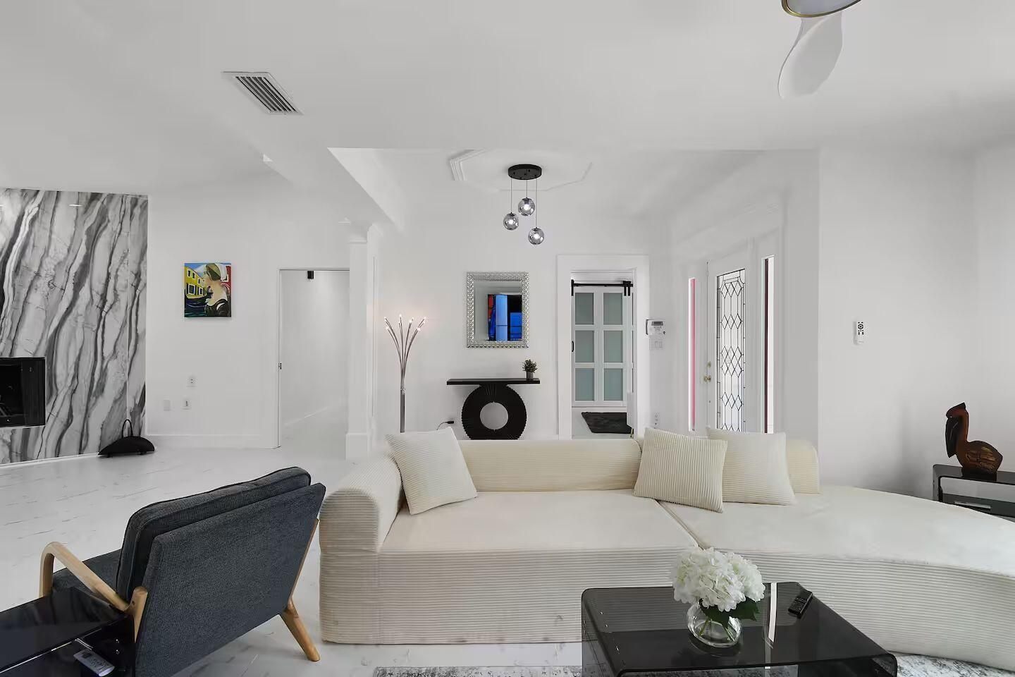 PINEWOOD EAST OF WELLINGTON - Residential Lease