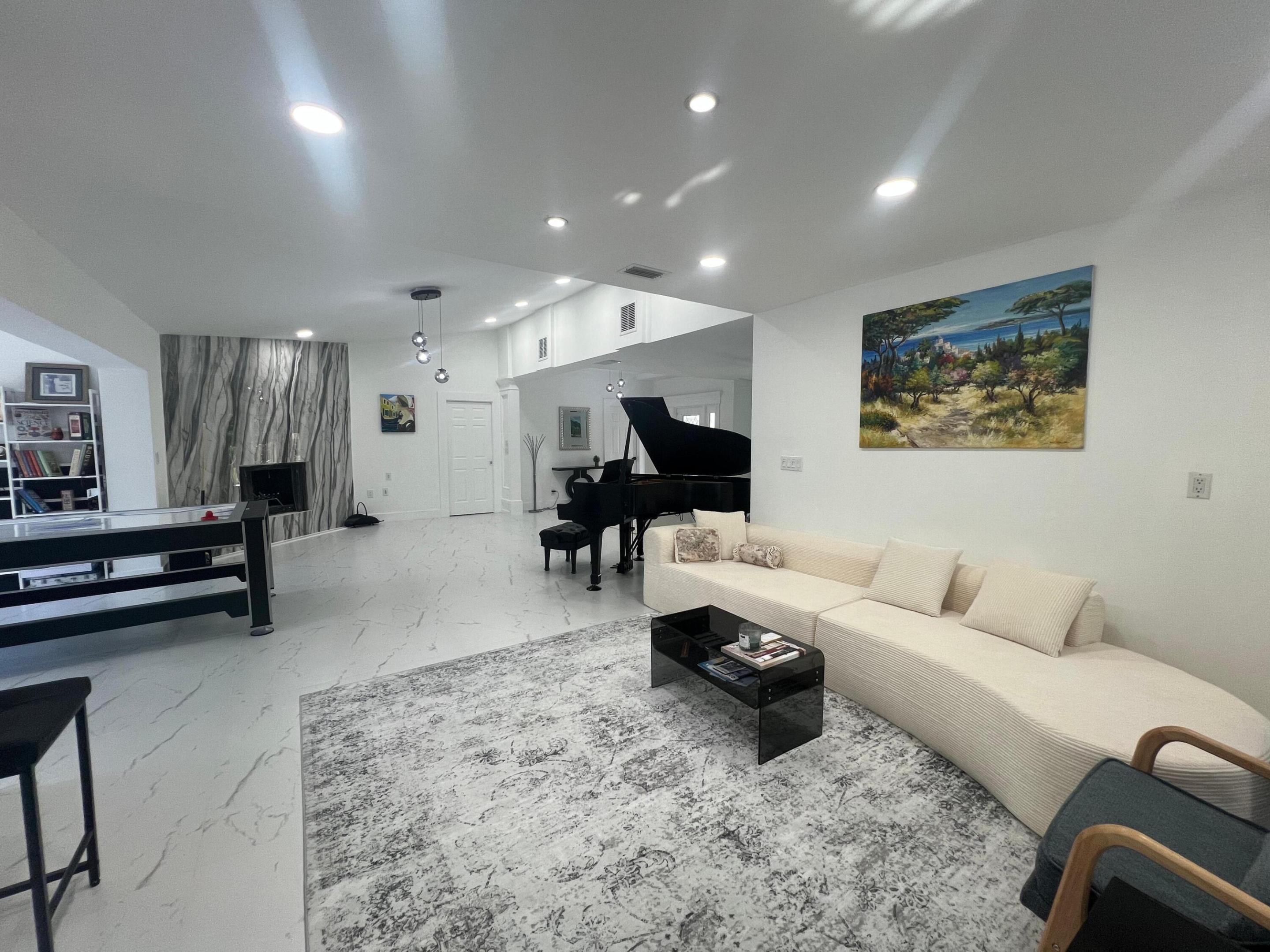 PINEWOOD EAST OF WELLINGTON - Residential Lease