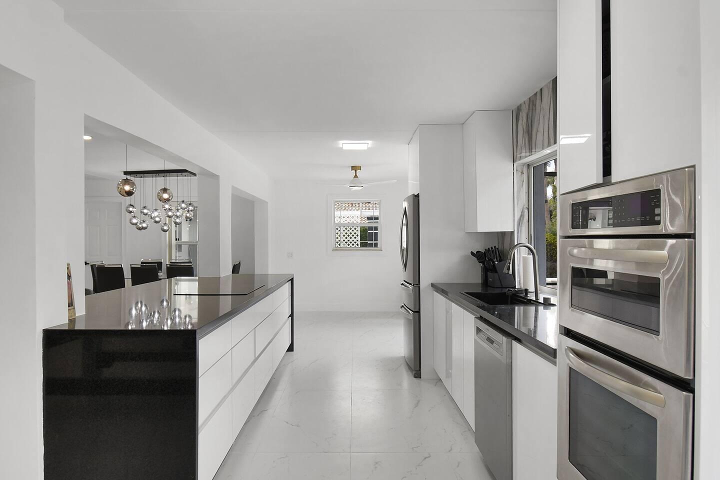 PINEWOOD EAST OF WELLINGTON - Residential Lease