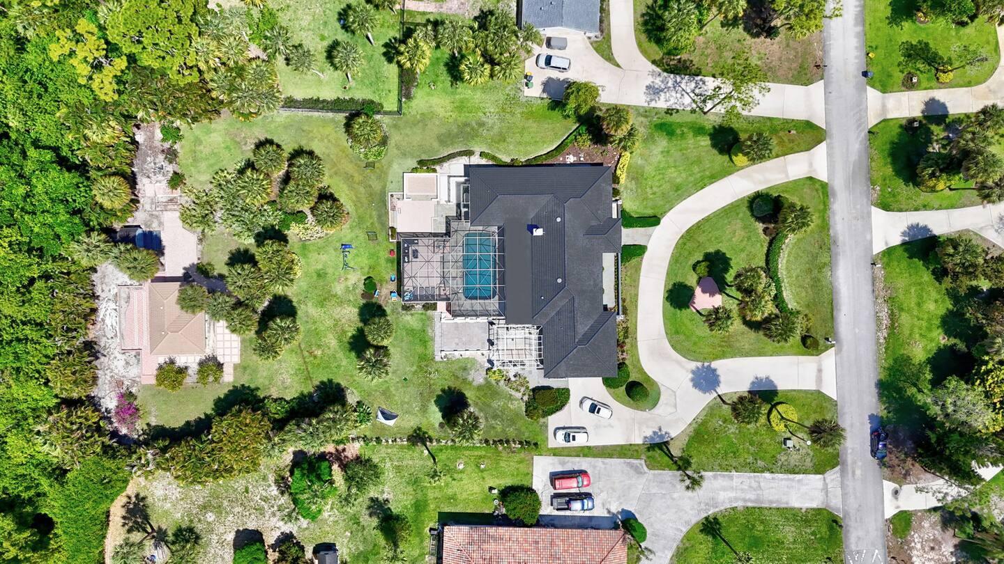 PINEWOOD EAST OF WELLINGTON - Residential Lease