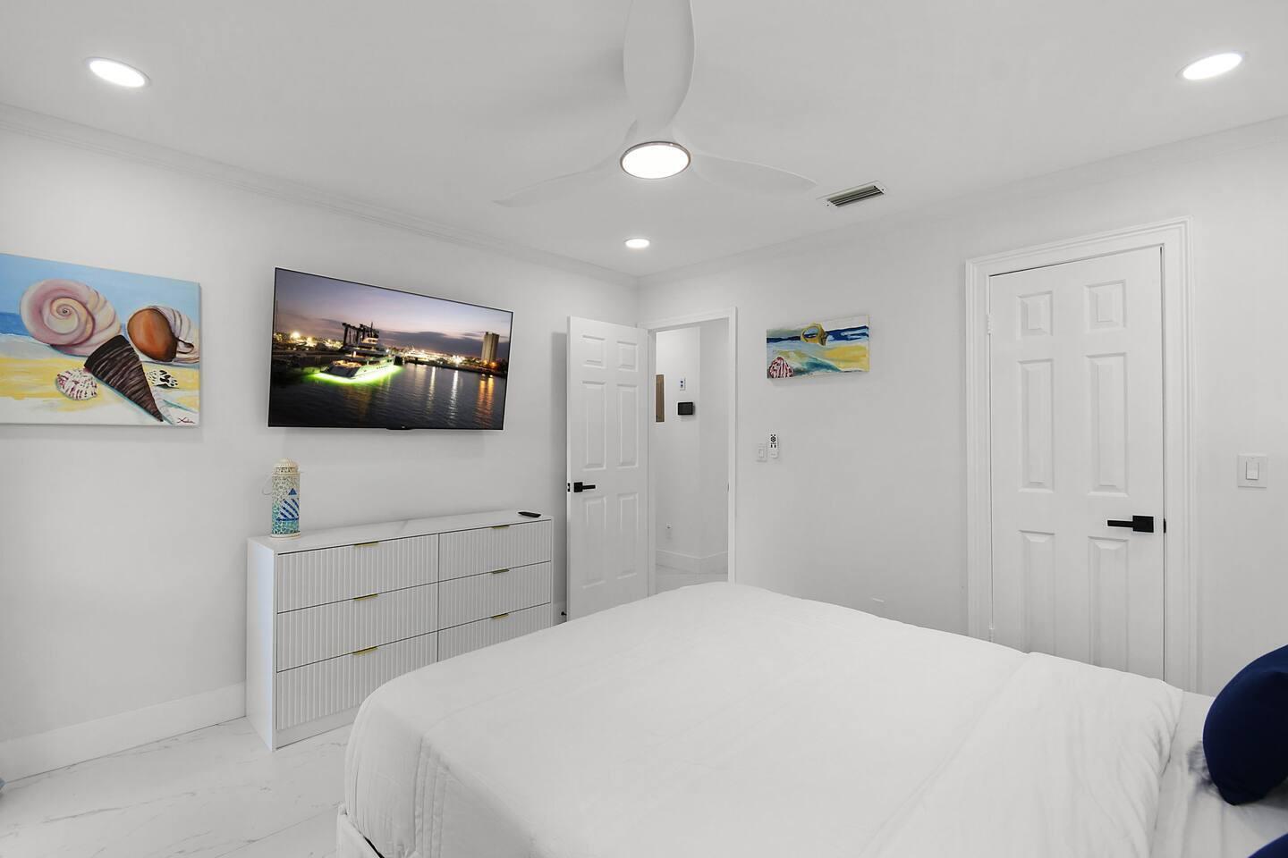 PINEWOOD EAST OF WELLINGTON - Residential Lease
