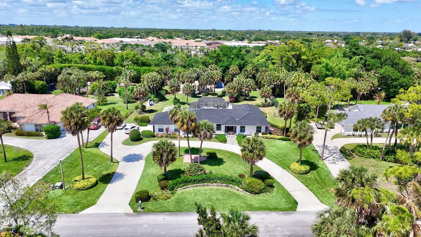 PINEWOOD EAST OF WELLINGTON - Residential Lease